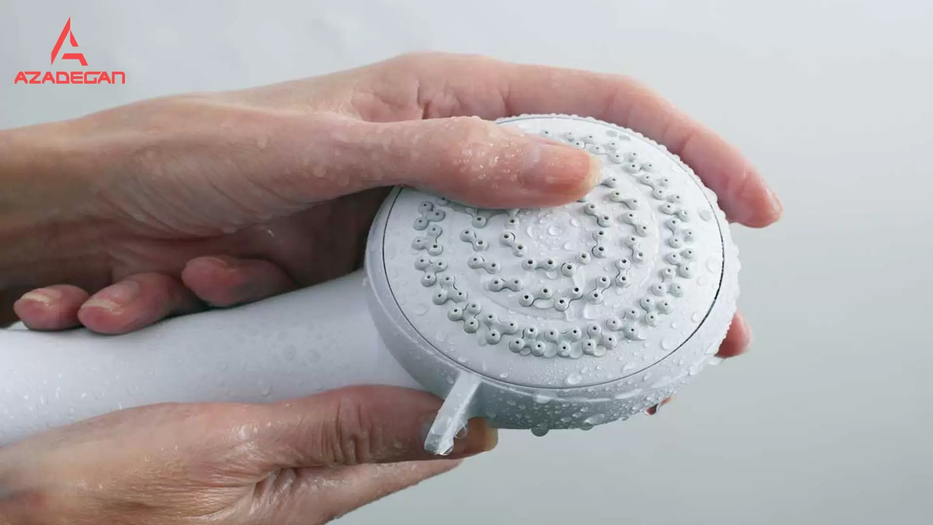 از بین بردن رسوب سردوش حمام